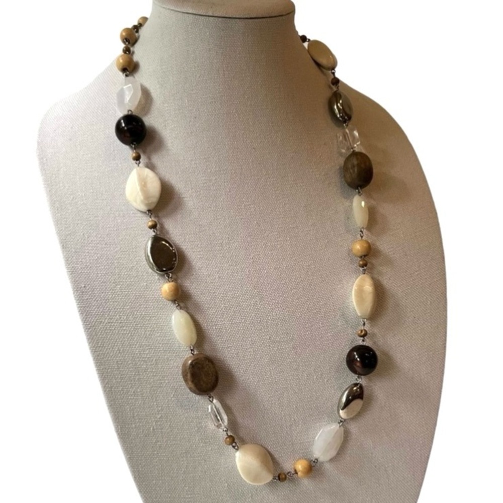 Neutral Tones Beaded Necklace